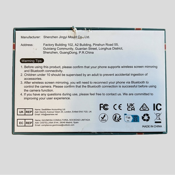 Selfie Monitor Screen & Remote - Picture 3 of 10